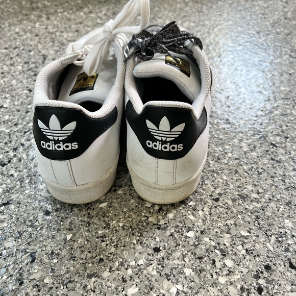 Men’s Adidas Low top All-star shoes. - Picture 3 of 4